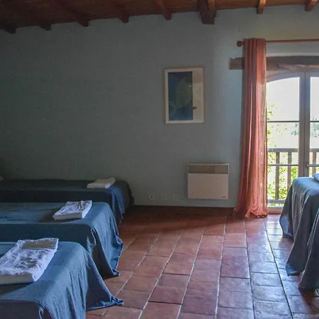 Holiday home Maison Littre - Piscine Chauffee - Au Calme Entre Vignes Et Foret