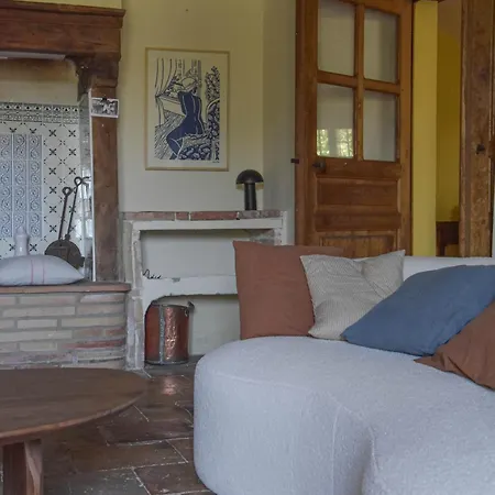 Дом отдыха Maison Littre - Piscine Chauffee - Au Calme Entre Vignes Et Foret Castelnau-de-Montmiral